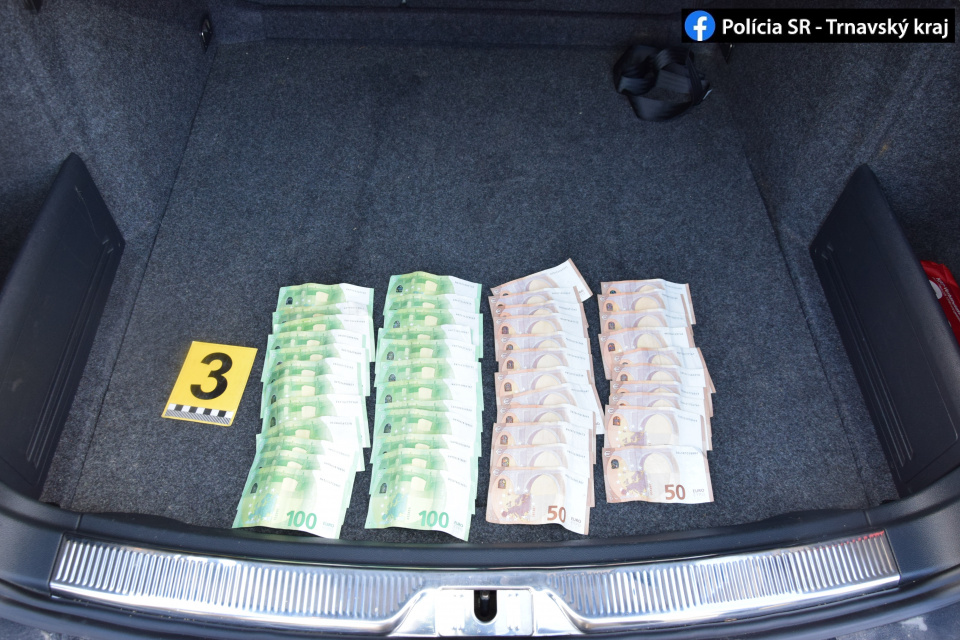 Kufor drogového dílera I Foto - KRPZ Trnava
