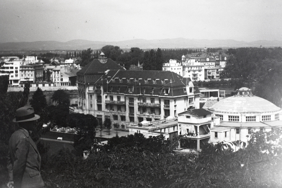 Hotel Thermia Palace v roku 1931. | Zdroj: Hirschler Károly, Fortepan