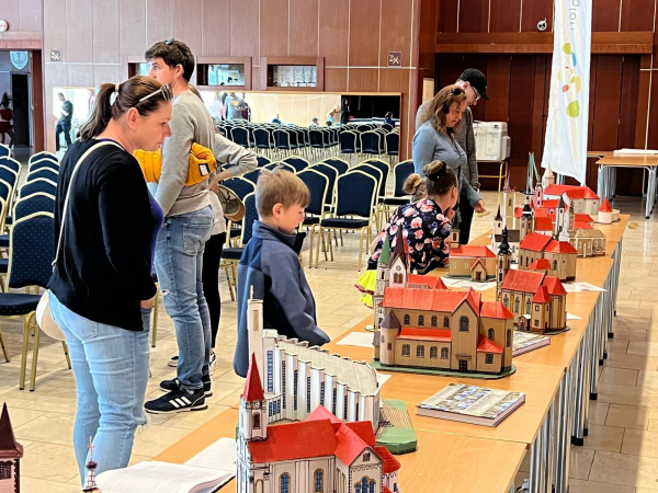 Výstava v Cíferi. l Zdroj: ZaPOI sa