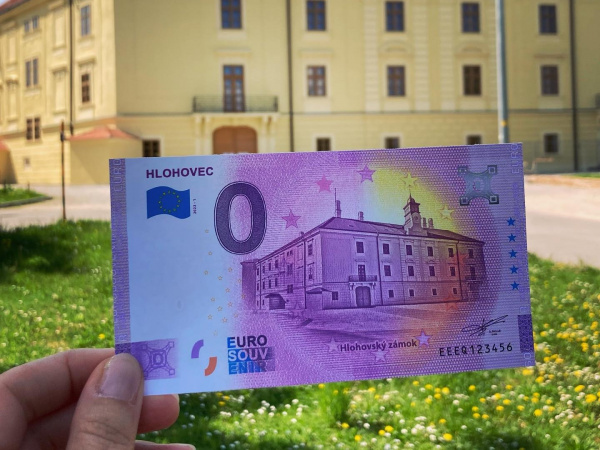 Nulová eurobankovka. l Zdroj: Mesto Hlohovec