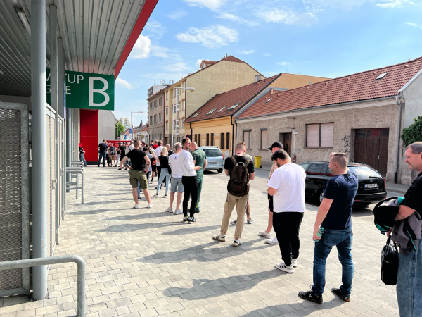 Rad pred pokladňou. l Zdroj: red.