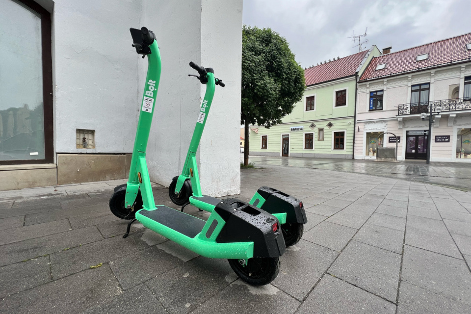 Elektrické kolobežky Bolt v Trnave. | Foto: red.