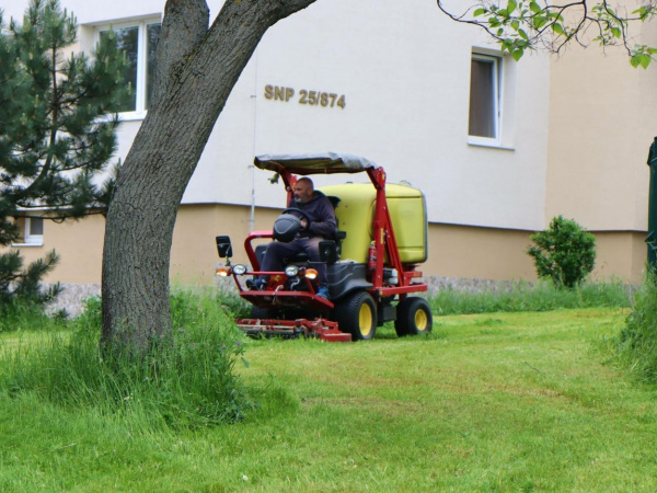 Mesto využíva aj novšiu techniku. l Zdroj: Mesto Hlohovec