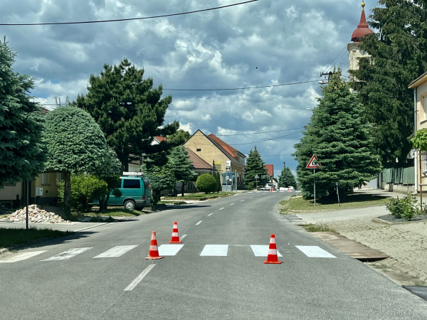V obci maľovali zebru. l Zdroj: red.