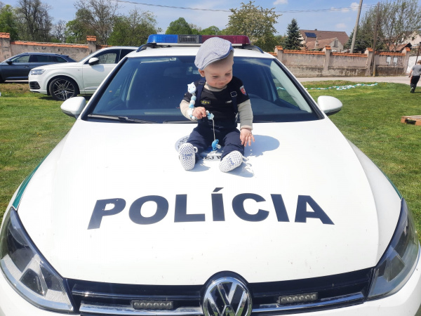 Vyrastajú noví policajti. l Zdroj: KR PZ TT