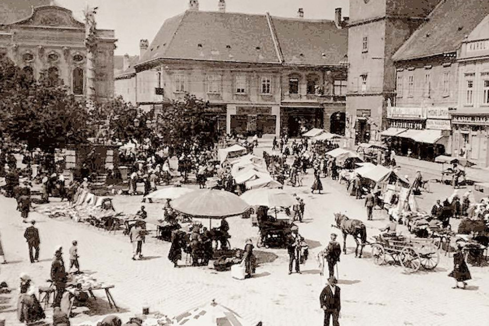 Trh v centre v 30. rokoch minulého storočia. l Zdroj: ZSM