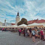 Prvý trh po rokoch na Trojičnom námestí. | Foto: red.