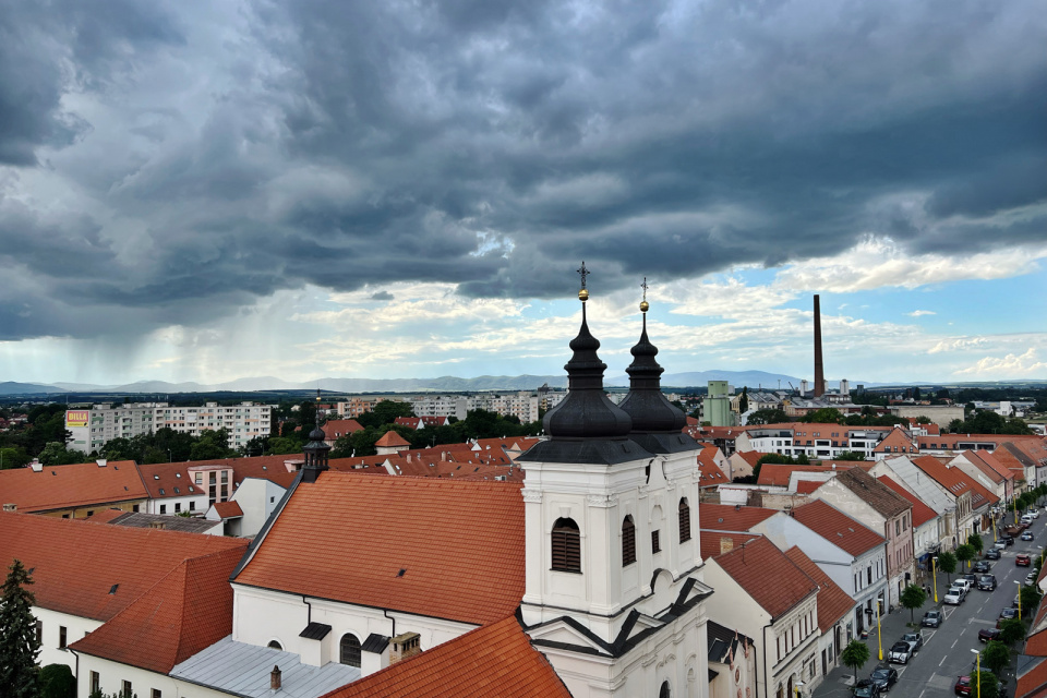 Aktuálny pohľad z trnavskej Mestskej veže. | Foto: red.