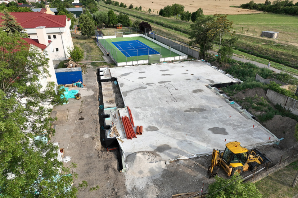 Základy školskej telocvične v Modranke l Foto: Peter Bročka