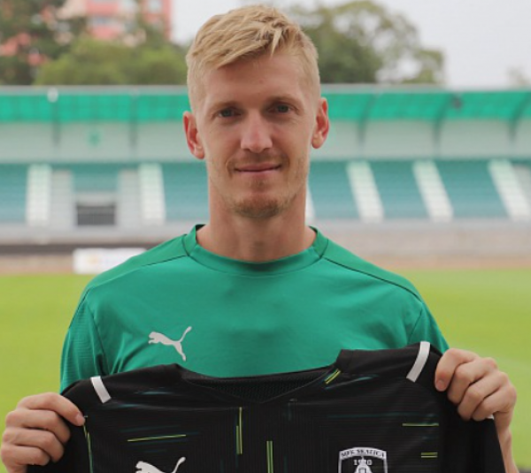 Ján Vlasko s dresom MFK Skalica l Foto: MFK Skalica