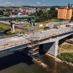 Most v Hlohovci intenzívne opravujú. Tento týždeň zverejnili termín otvorenia pre peších. | Foto: Oliver Kuca a tím, Fb Hlohovec