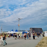 Prví návštevníci na festivale (štvrtok 7. júla 2022). | Foto: red.