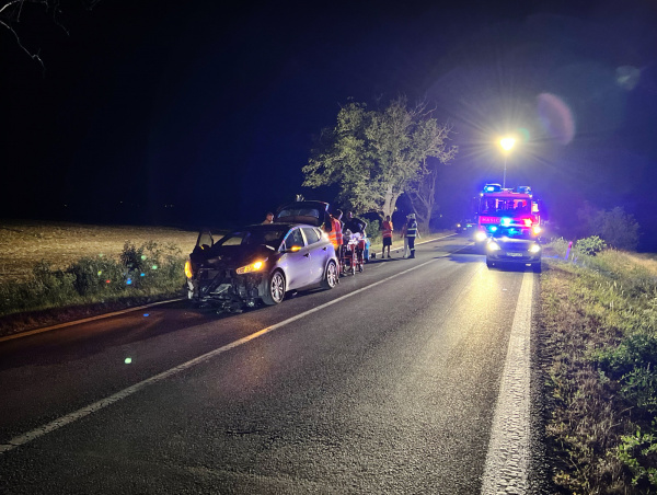 Nehoda medzi Drahovcami a Piešťanmi. | Zdroj: Dopravný servis Trnavského rádia