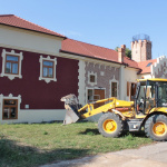 Asfalt okolo Sokolovne nahradí zeleň. l Zdroj: Mesto Skalica