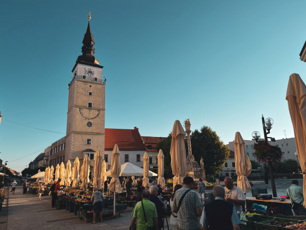 Začína sa mestský trh v centre Trnavy. |Foto: red.