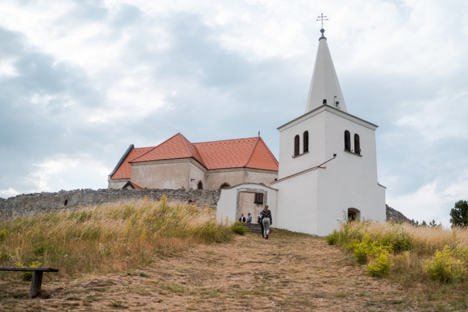 Náučný chodník finišuje pri kostole nad obcou l Foto: Trnavský kraj zážitkov