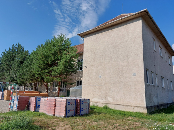 Začína sa prerábka strechy. l Zdroj: Mesto Hlohovec