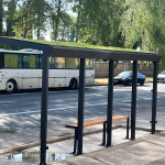 Pribúdajú zastávky so zelenou strechou / Zdroj: Mesto Senica