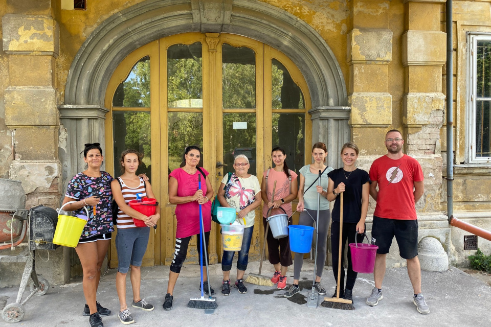 Brigádnici dnes pomáhali v nových priestoroch MŠ