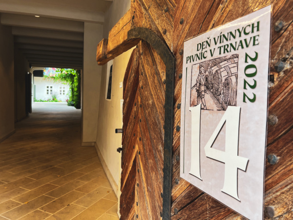 Deň vínnych pivníc, jedna z pivníc je aj na Nádvorí. | Foto: Trnavské rádio
