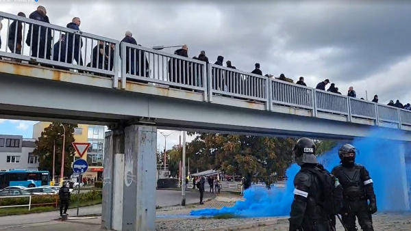 Príchod fanúšikov Slovana | Reprofoto: KRPZ, fb