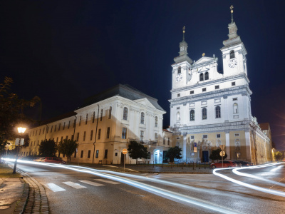 Budova Vojenského archívu (vľavo) | Foto: Henryk Sadura