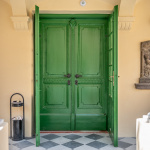 Tieto dvere budú možno ukrývať časovú schránku | Zdroj: BSK