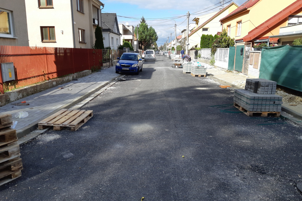 Oprava chodníkov na ulici Kupeckého v Piešťanoch | Foto: Mesto Piešťany