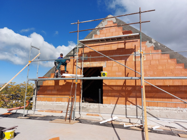 Rekonštrukcia strechy v Šulekove | Foto: Mesto Hlohovec