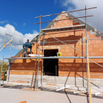 Práce na obnove základnej školy v mestskej časti Šulekovo napredujú | Zdroj: Mesto Hlohovec