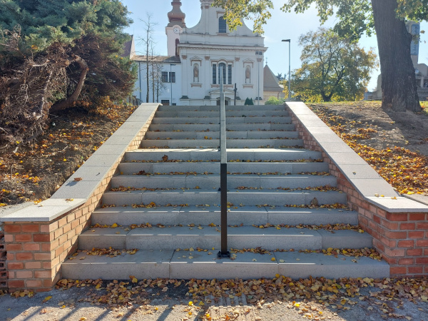 Nové schody na Fraštáckom námestí v Hlohovci | Foto: Mesto Hlohovec