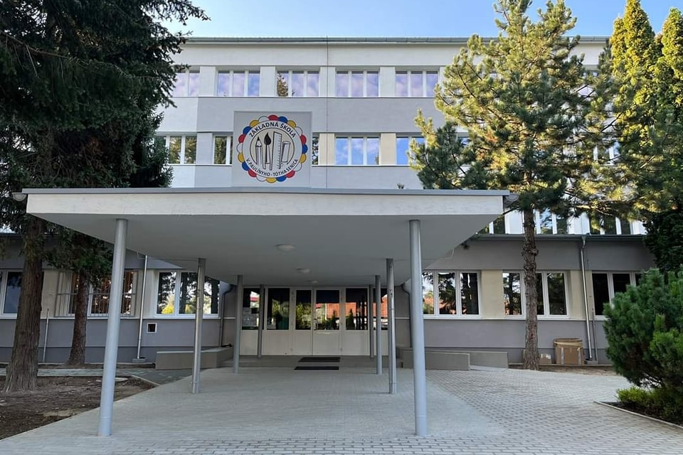 Obnovená škola | Zdroj: Fb Senica info