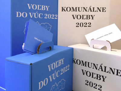 Voľby 2022: Vo volebných miestnostiach budú dve volebné urny. Biela a modrá. | Zdroj: Ministerstvo vnútra