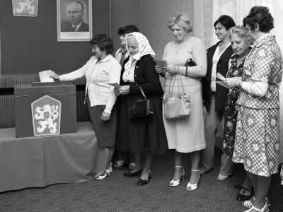 Volebné právo pre ženy nebolo v minulosti samozrejmosťou. | Zdroj: Archív TASR