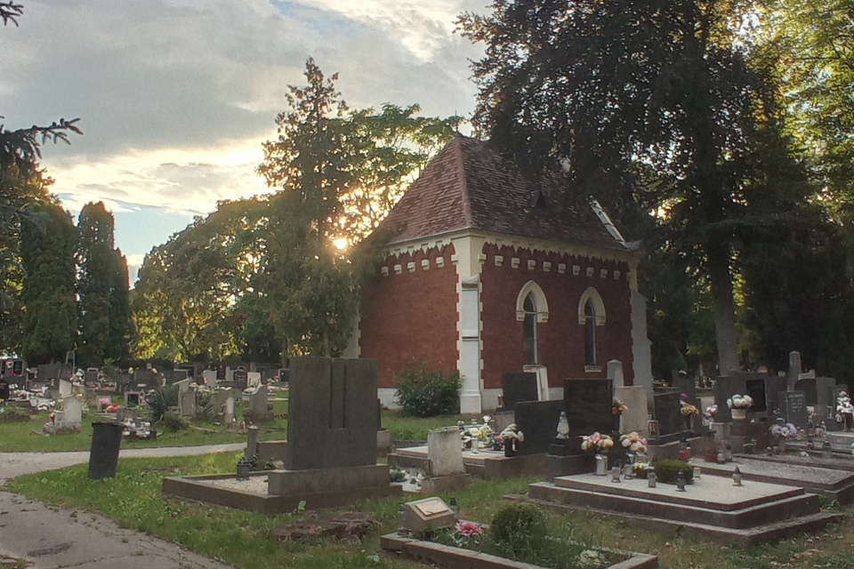 Evanjelický cintorín na Nitrianskej ceste v Trnave. | Zdroj: KT