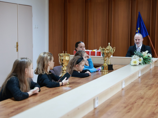 Ocenené malé gymnastky | Zdroj: Mesto Galanta