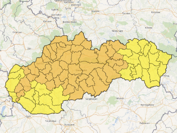 Výstraha 2. stupňa pred poľadovicou (oranžová). | Zdroj: SHMÚ