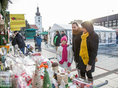 Vianočná dedina v Senici bude žiť kultúrnym programom a trhmi až do 22. decembra | Zdroj: Mesto Senica