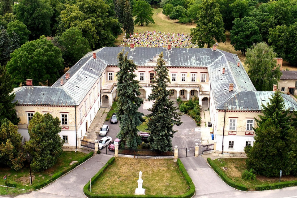 Kaštieľ vo Voderadoch | Zdroj: kastielvoderady.sk