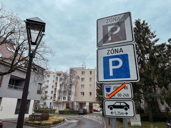 Parkovacia zóna R8 v Trnave. | Foto: red.