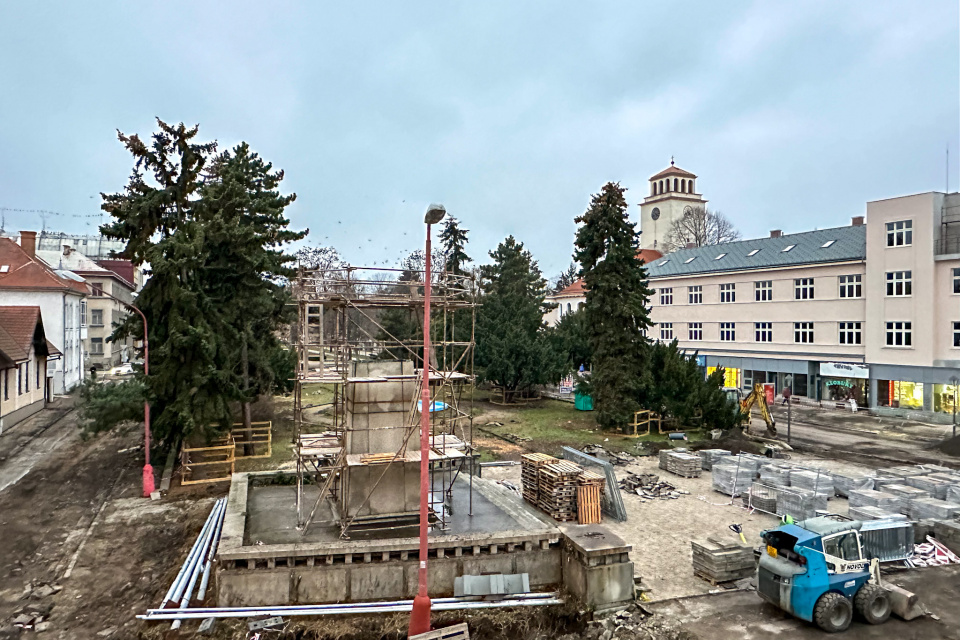 Námestie SNP v Trnave po demontovaní sôch. | Foto: Pavol Holý, Trnavské rádio