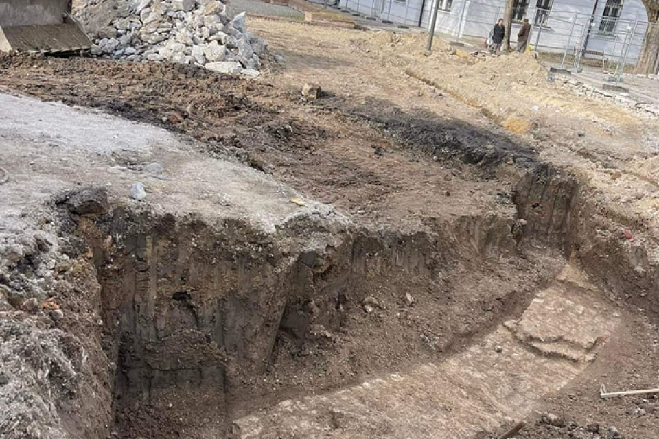 Barbakan ukrývala horná vrstva | Zdroj: FB PB