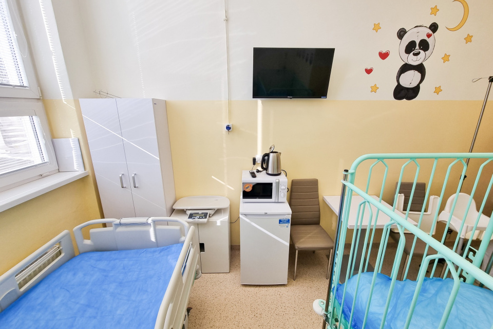 V priestoroch nemocnice sa deti môžu cítiť príjemnejšie. | Zdroj: FNTT