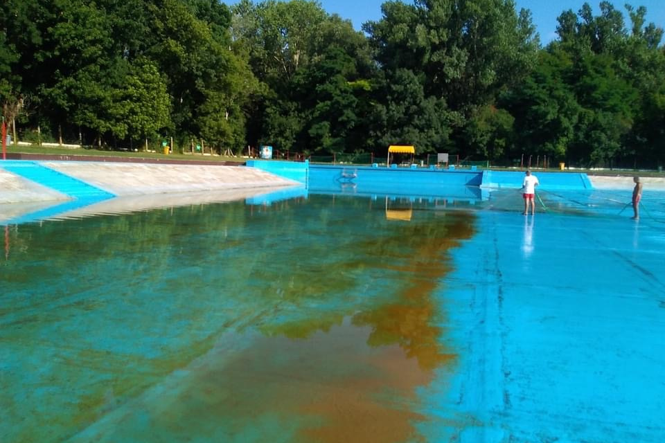 Čistenie bazéna | Foto: Vít Malovec