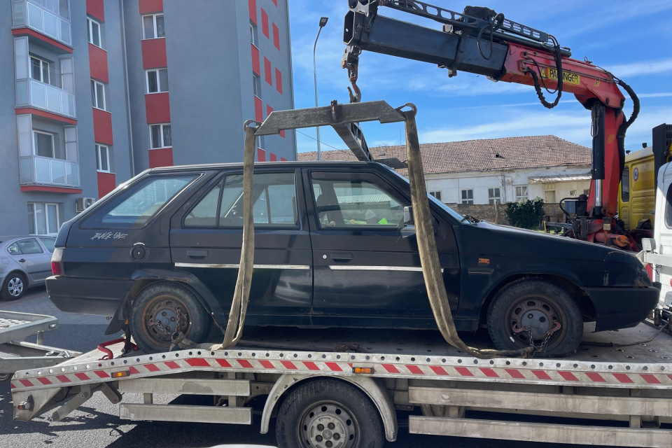 Odstraňovanie prebehlo v dvoch lokalitách | Zdroj: Mesto Hlohovec