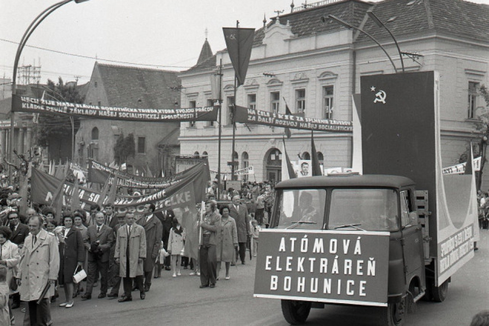 1. máj 1974 v Trnave. | Foto: L.Grešner, ČSTK/TASR