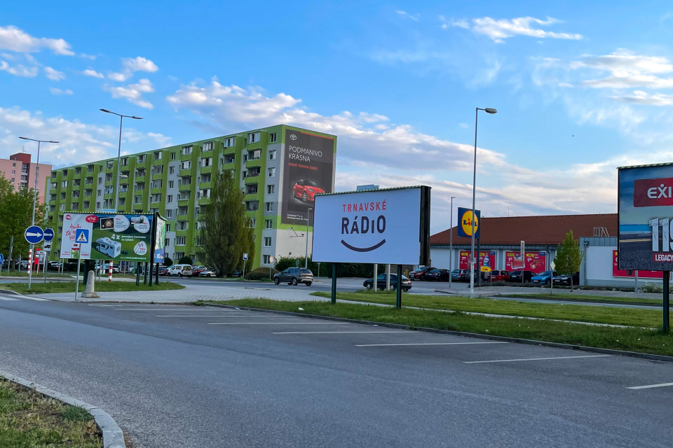 Parkovisko pred reťazcom Kaufland v Trnave na sídlisku Družba (Clementisova ul.). | Foto: red.