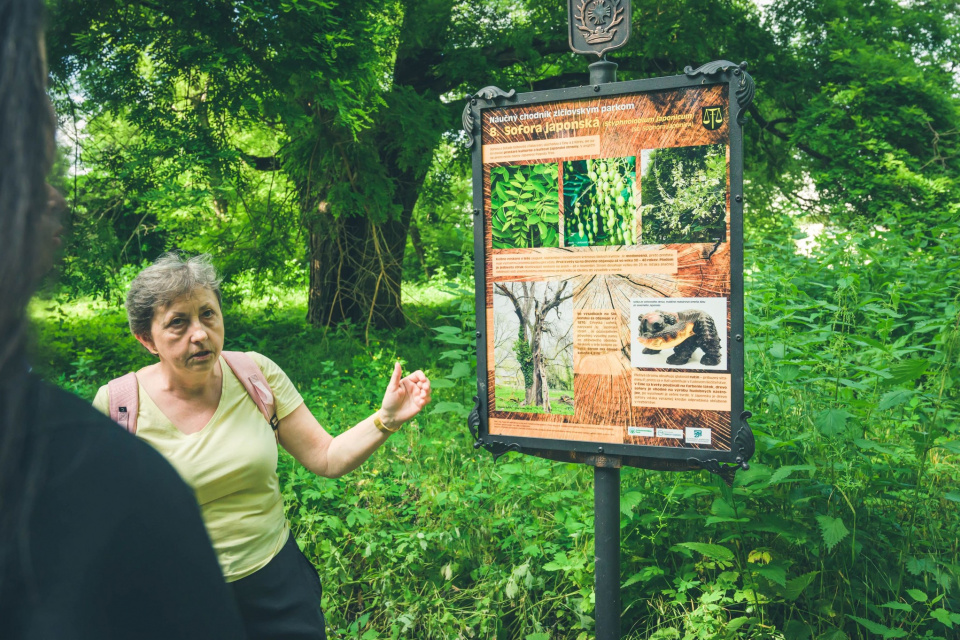 Chodníkom nás sprevádzajú náučné tabule | Foto: Obec Cífer