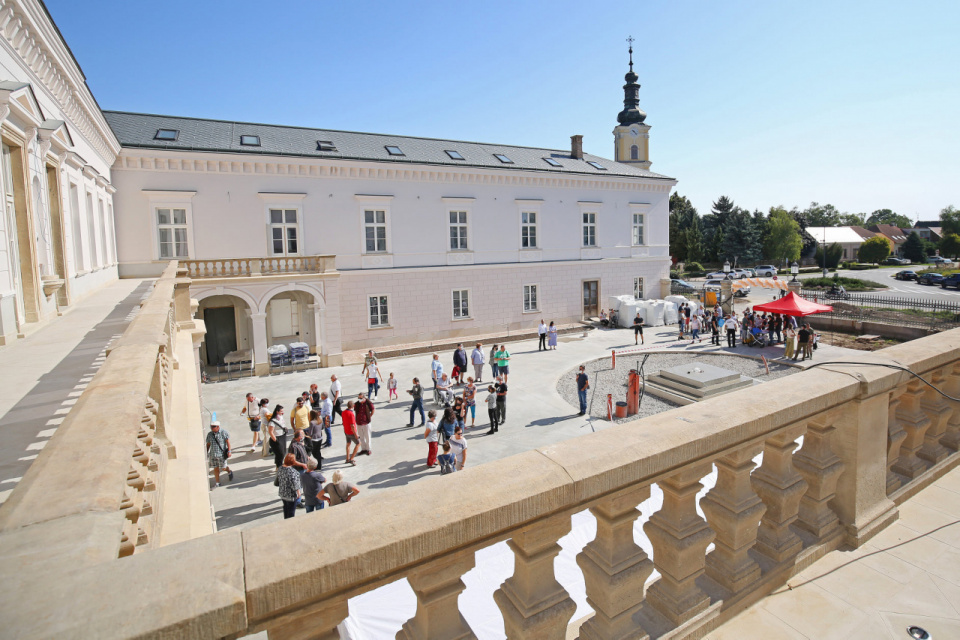 Pozrieme sa aj do kaštieľa | Foto: Kaštieľ Voderady