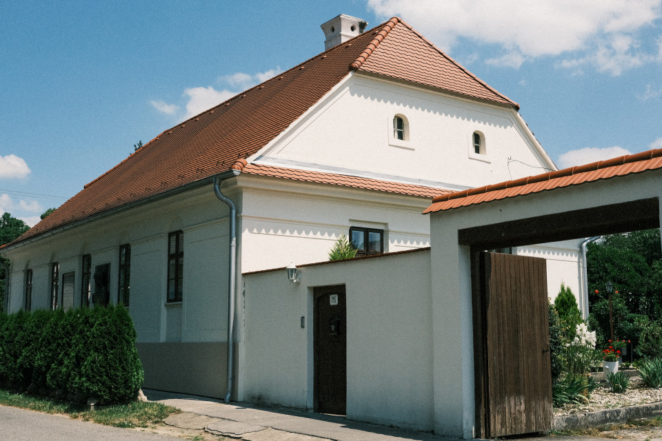 Pamätná fara v Hlbokom. | Foto: Trnavské rádio, dv